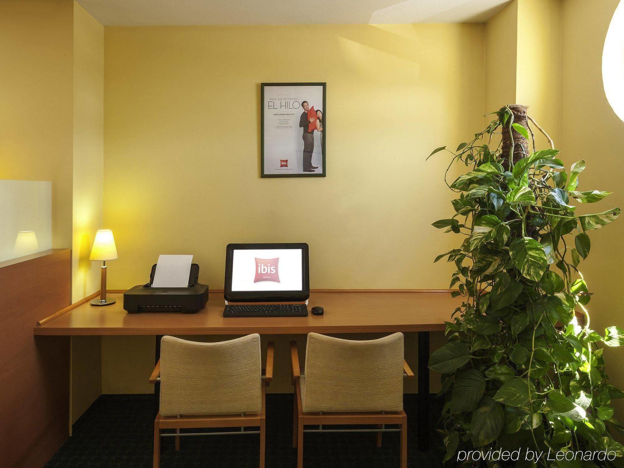 Ibis Murcia Luaran gambar
